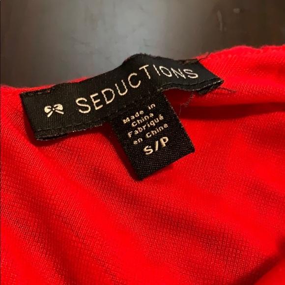 Ladies seductions red off the shoulder top. - Picture 5 of 7